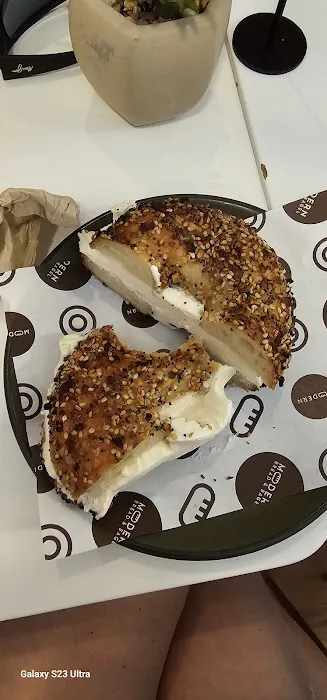 Modern Bread and Bagel Picture 8