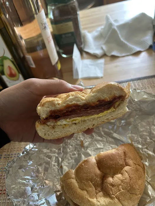 Town Hall Deli Picture 4