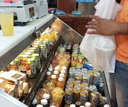 Salvadorian Deli