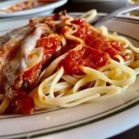 Red, White and Pasta ico