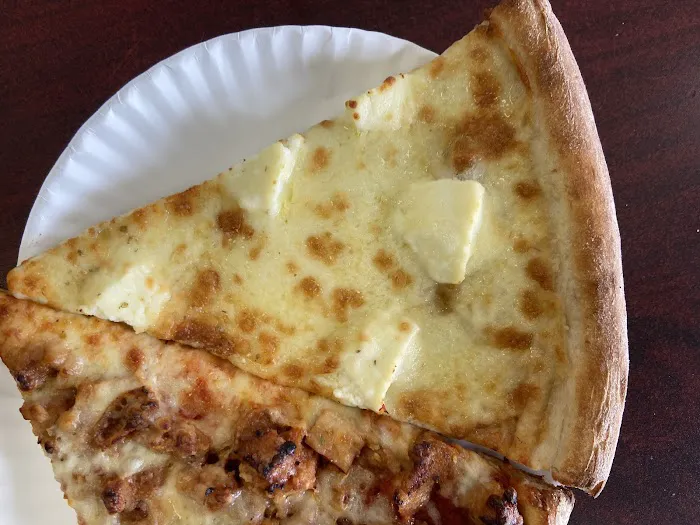 Vittorio's Pizzeria Picture 6