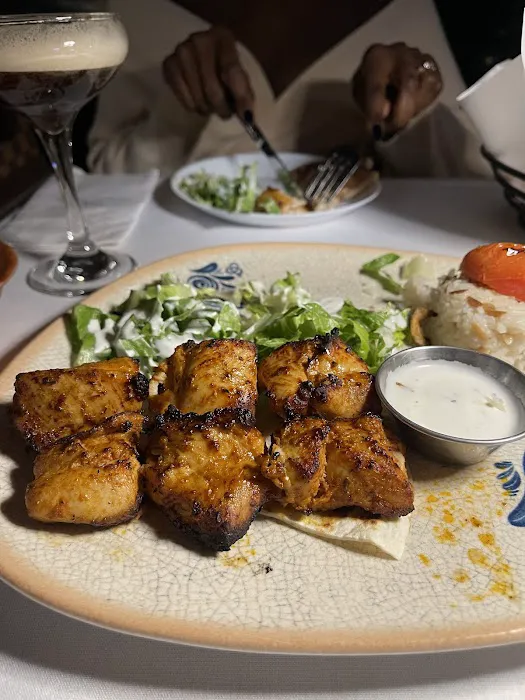 Lulu Mediterranean Grill - Englewood Picture 4