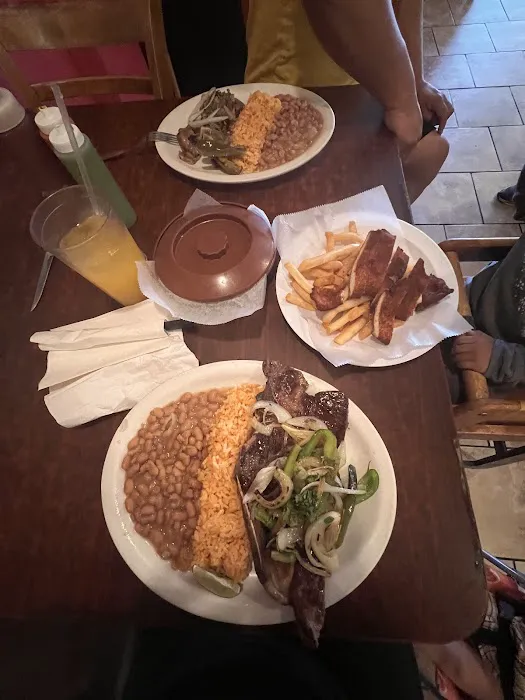 El Nopalito Mexican Cuisine Picture 3