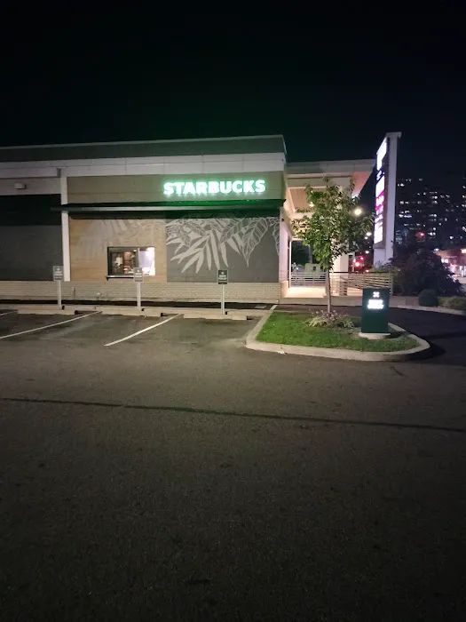 Starbucks Picture 2