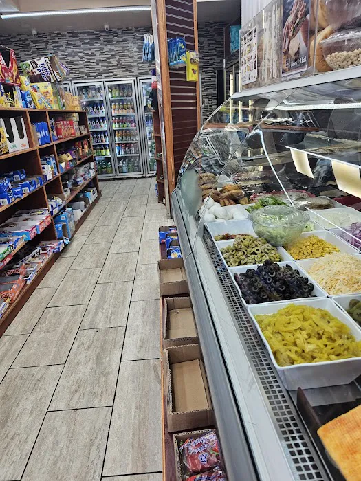 La Isla Food Corporation Picture 3