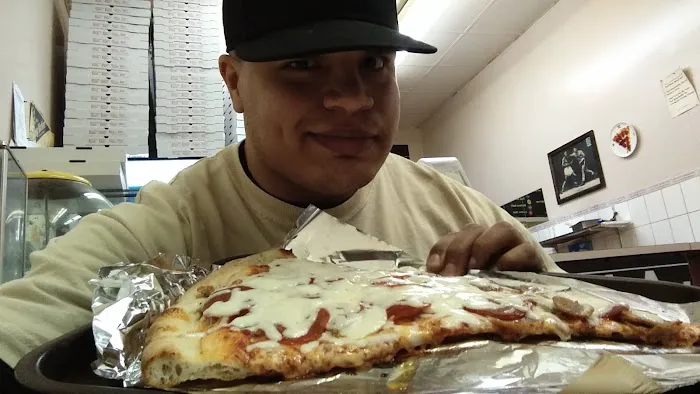 Frank's Original Pizza Italia Picture 2