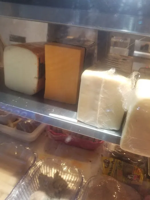G's Deli Picture 1