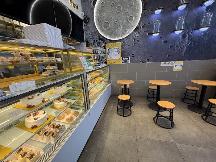 Chateraise & Donuts Picture 10