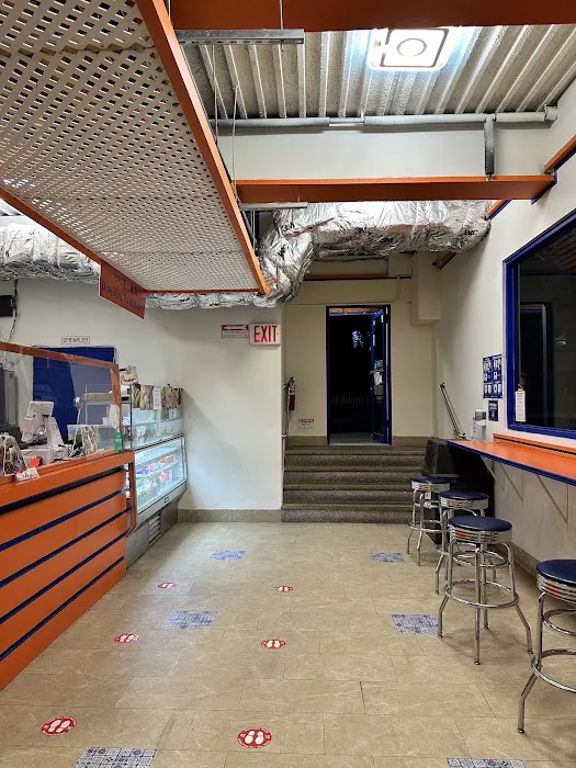Ding Ding Eatery Picture 4