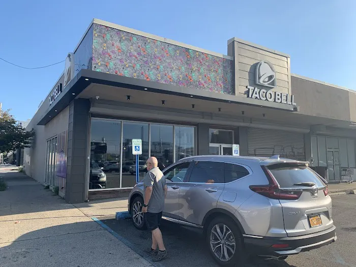 Taco Bell Picture 1