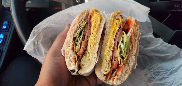 Happy Deli Picture 2