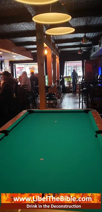 THE VILLAGE GREEN PUB WHITESTONE NY Picture 7