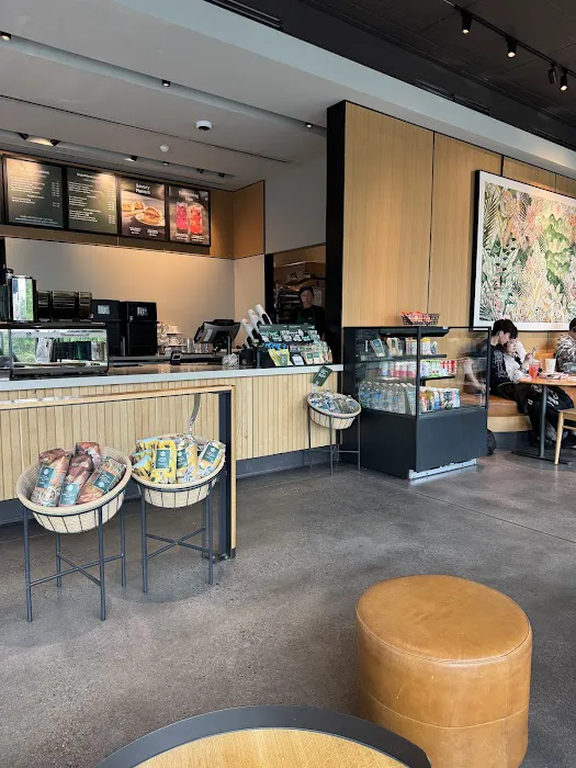 Starbucks drive thru Picture 4