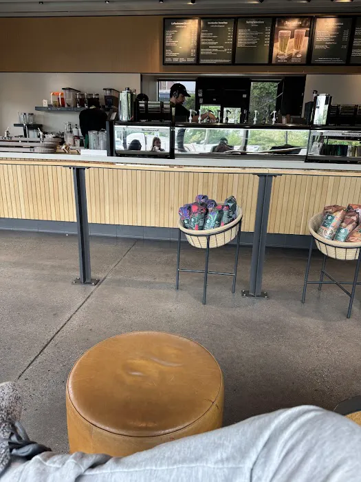Starbucks drive thru Picture 7