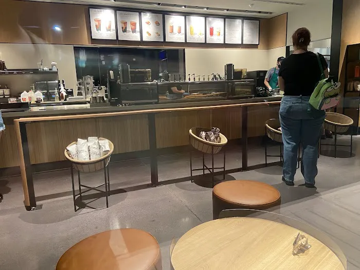 Starbucks Picture 7