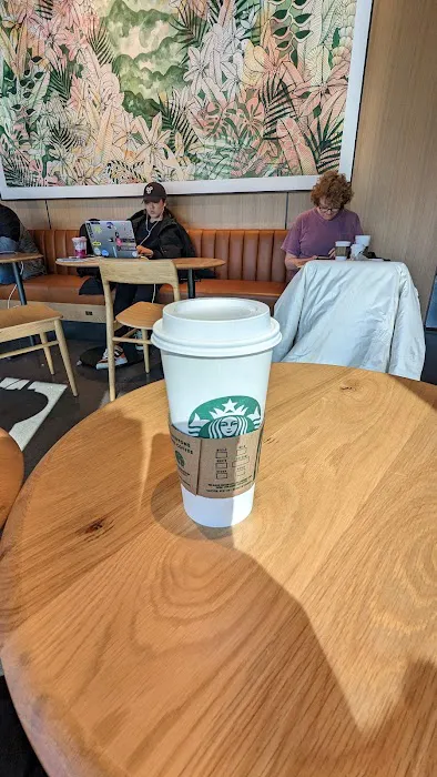Starbucks Picture 6