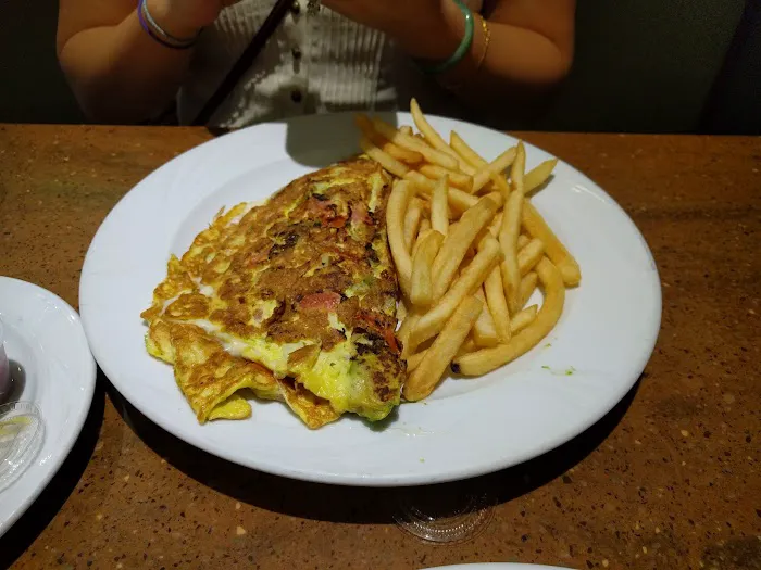 Whitestone Diner Picture 2