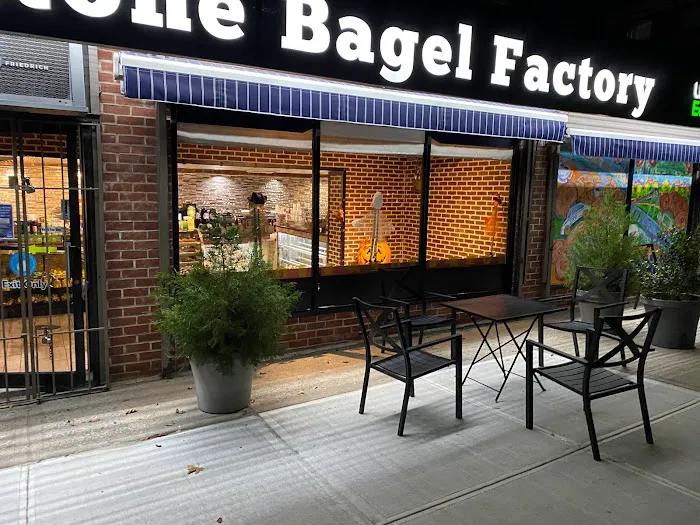 Whitestone Bagel Factory Picture 10