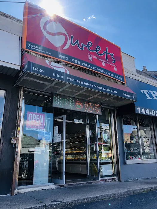Sweets Bakery Cafe Picture 10