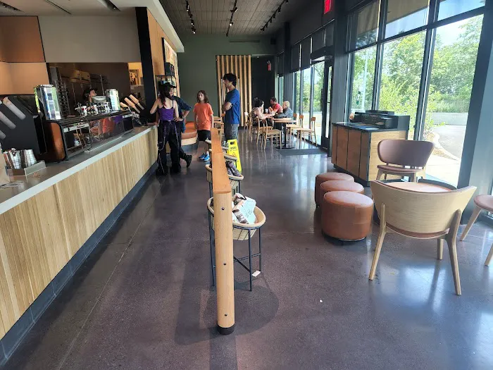 Starbucks Picture 5