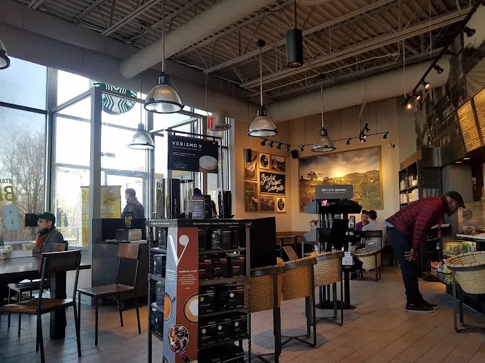 Starbucks Picture 6
