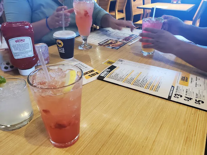 Buffalo Wild Wings Picture 1