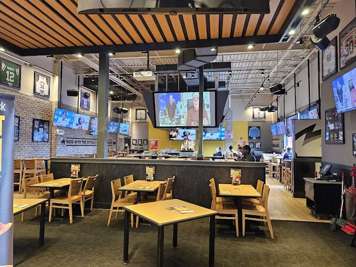 Buffalo Wild Wings Picture 5