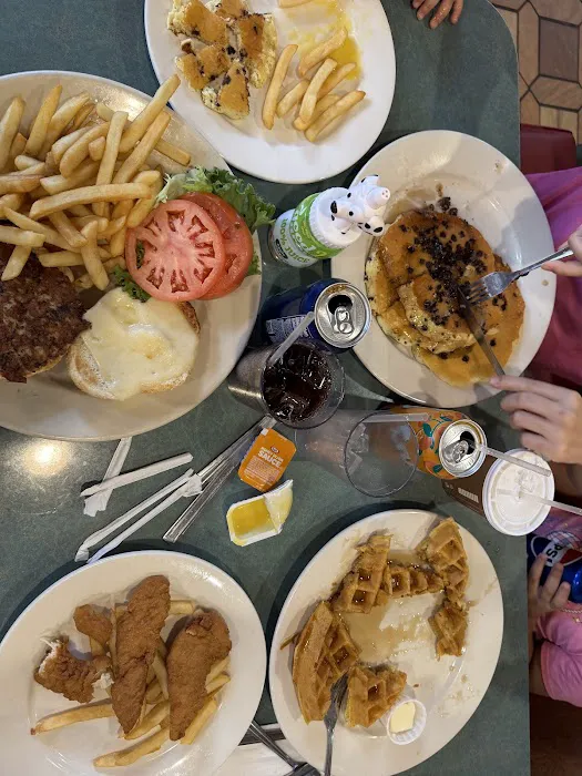 Ellie's Diner Picture 10