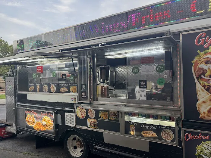 Halal Bites Parkchester Picture 1