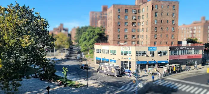 Halal Bites Parkchester Picture 6