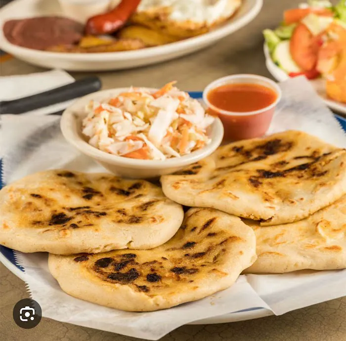 Pupuseria Salvadoreña Picture 9