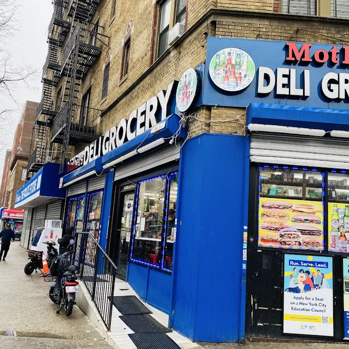 Mothers Deli & grocery Picture 4