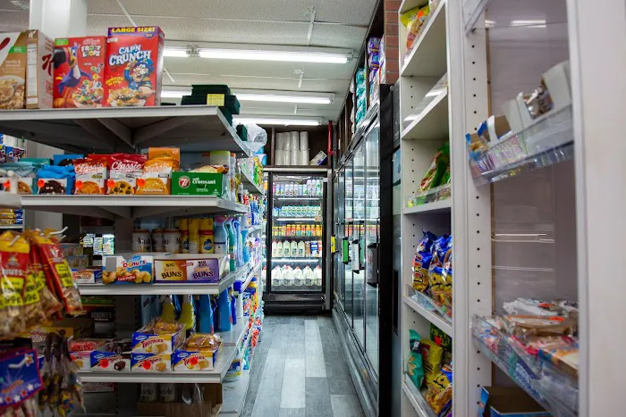 Mothers Deli & grocery Picture 5