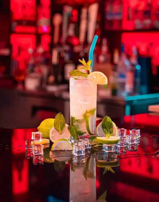 LNE Bar & Restaurant Picture 1