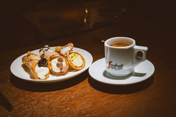 Universe Cafe Picture 5