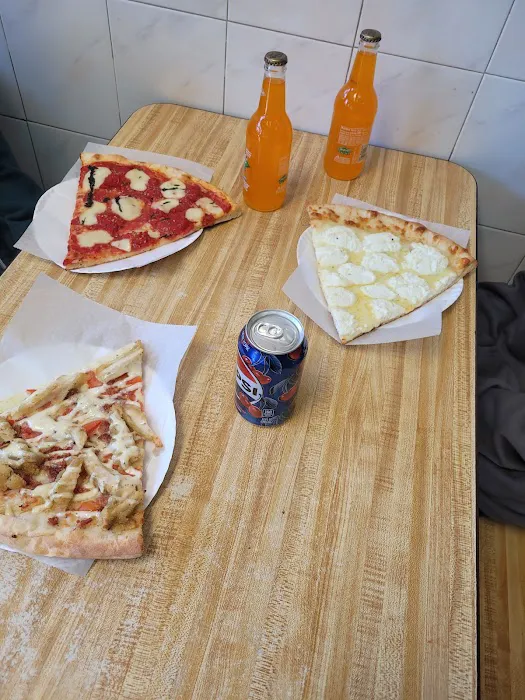 Luciano’s Pizza Picture 4
