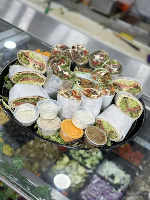 Metro Gourmet Deli Picture 1