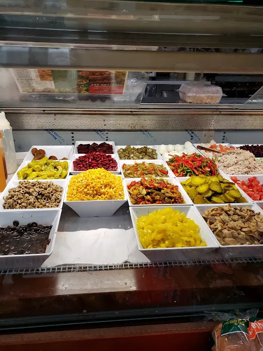 Garden fresh gourmet Deli Picture 3
