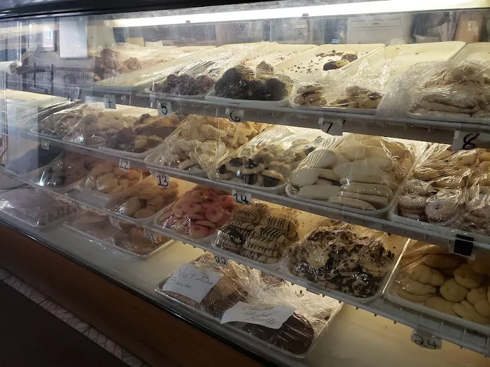 Scaglione Brothers Bakery & Deli Picture 5