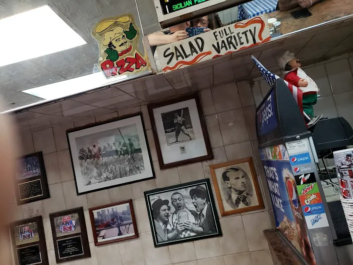 John & Joe's Pizzeria and Restaurant Picture 1