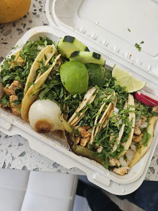 Tacos El Bronco 2 Picture 7