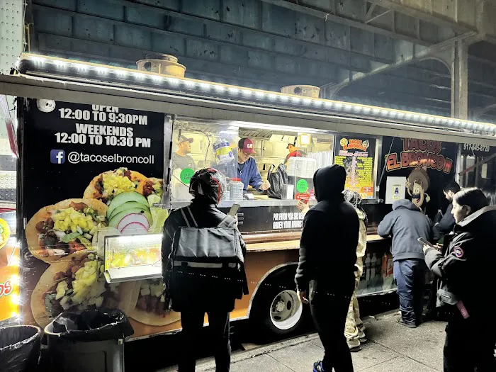Tacos El Bronco 2 Picture 2