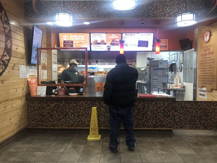 Popeyes Louisiana Kitchen Picture 7