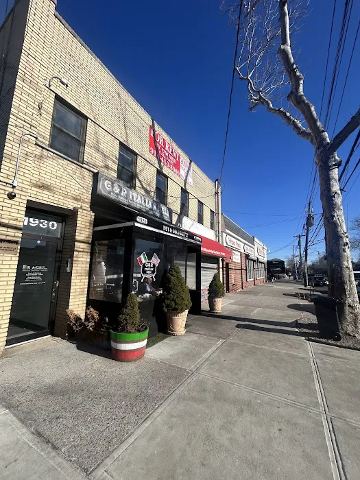 G & R Deli Picture 7