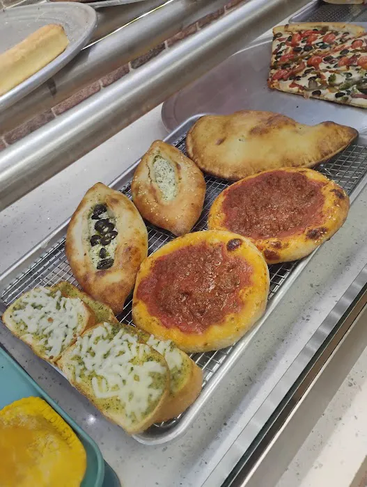 Laziza pizzeria Picture 9