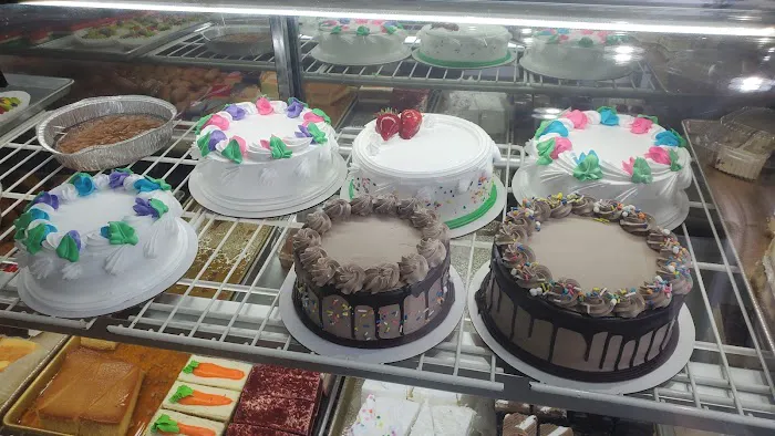 Ana's Bakery & Cafe Picture 8
