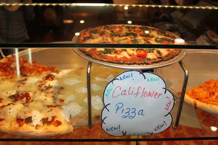 Mia Pizzeria Picture 3