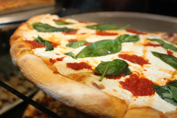 Mia Pizzeria Picture 5