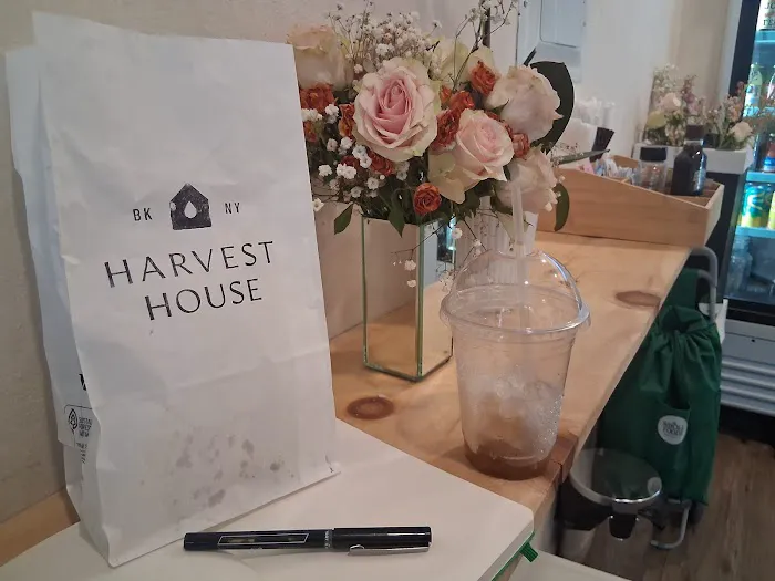 Harvest House Picture 2
