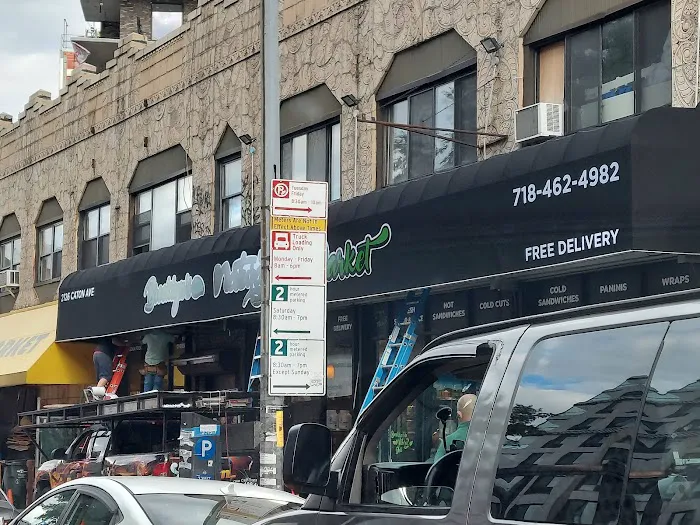 Brooklyn's Natural Deli Picture 2